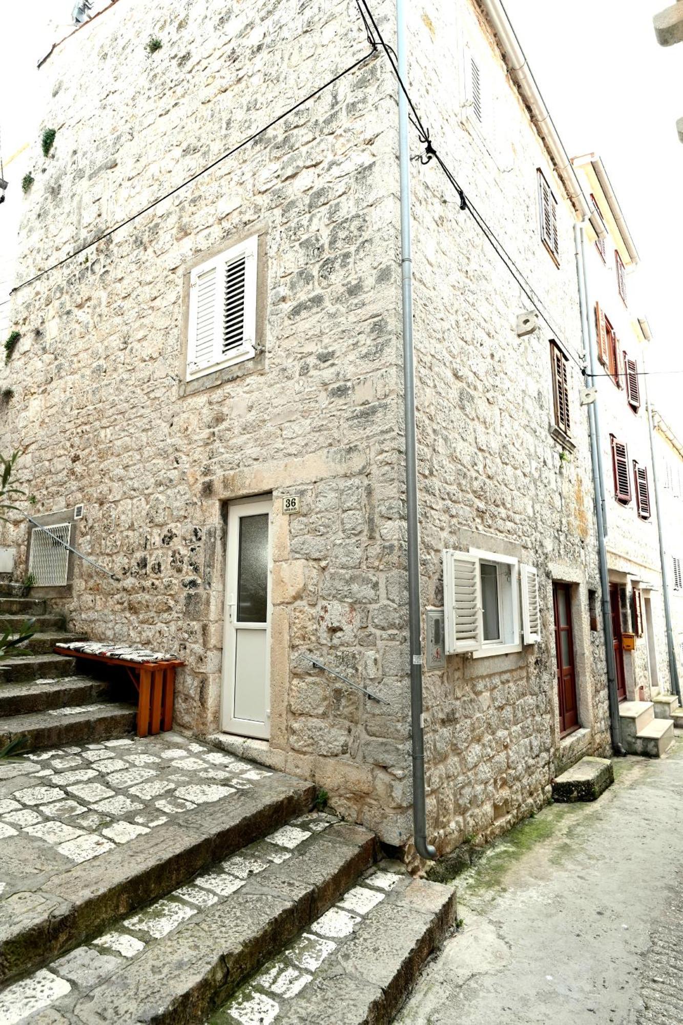 Bel-art Hvar Town